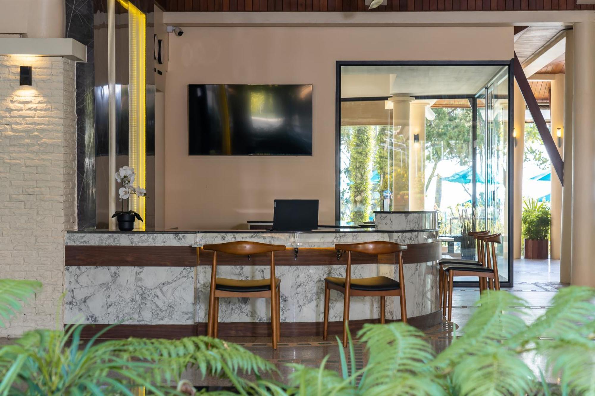 Koh Chang Paradise Resort & Spa Exterior photo
