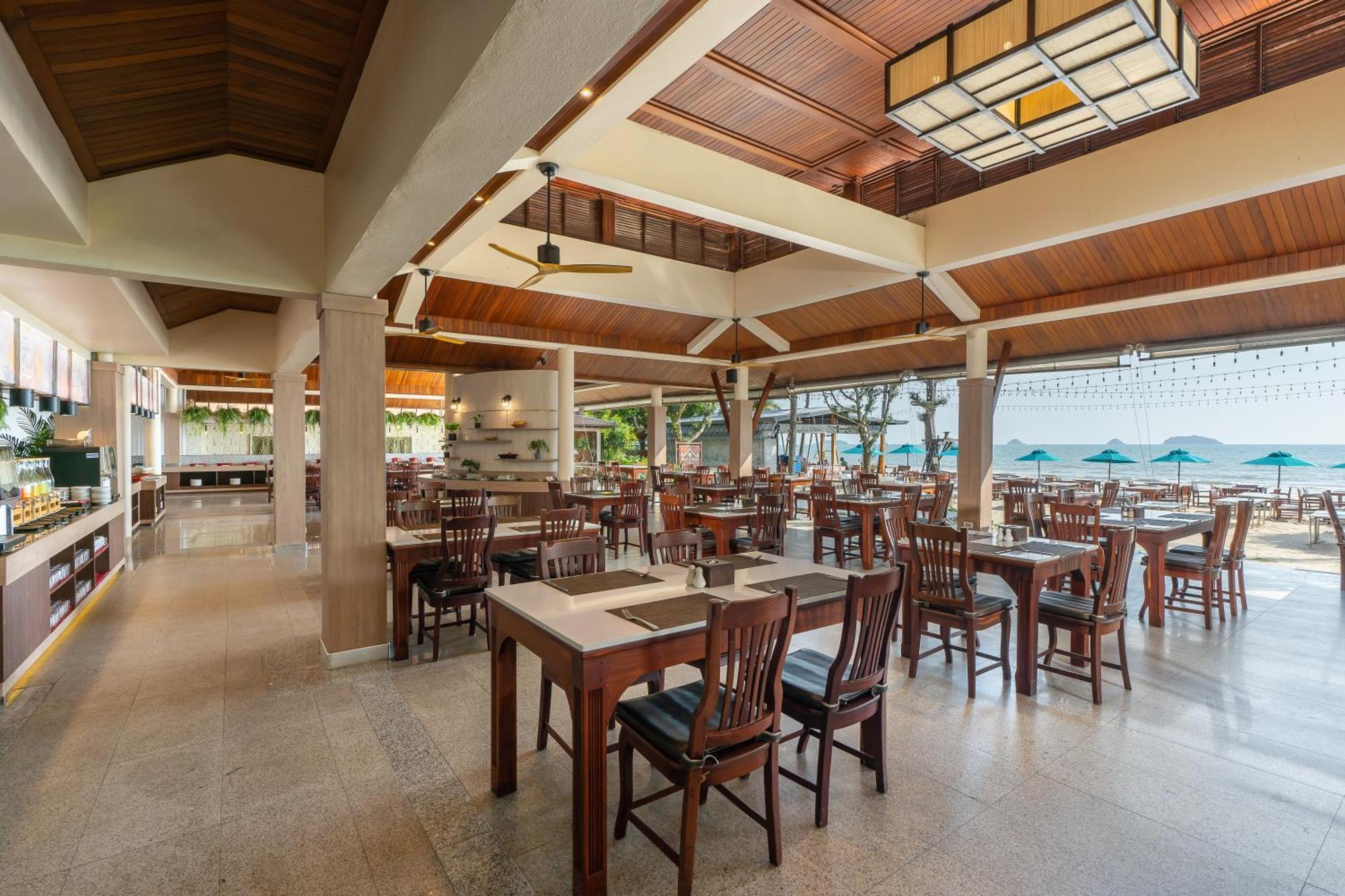 Koh Chang Paradise Resort & Spa Exterior photo